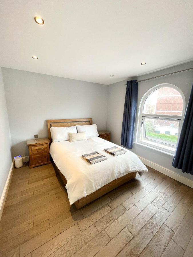 Modern 1 Bedroom Flat Close To Vauxhall 伦敦 外观 照片