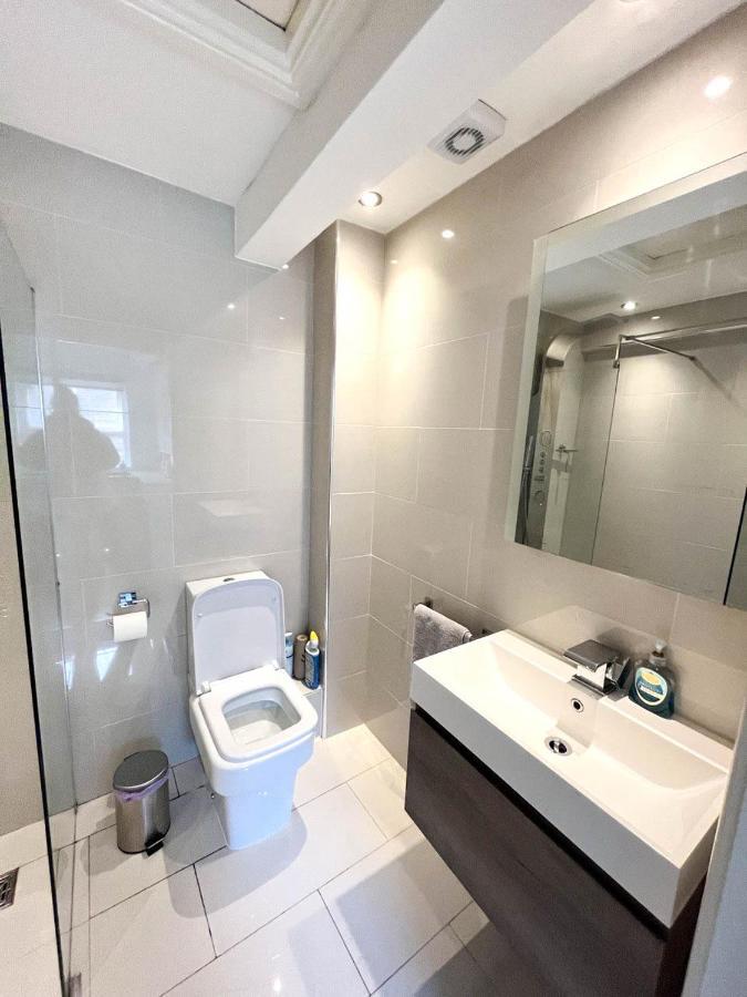 Modern 1 Bedroom Flat Close To Vauxhall 伦敦 外观 照片